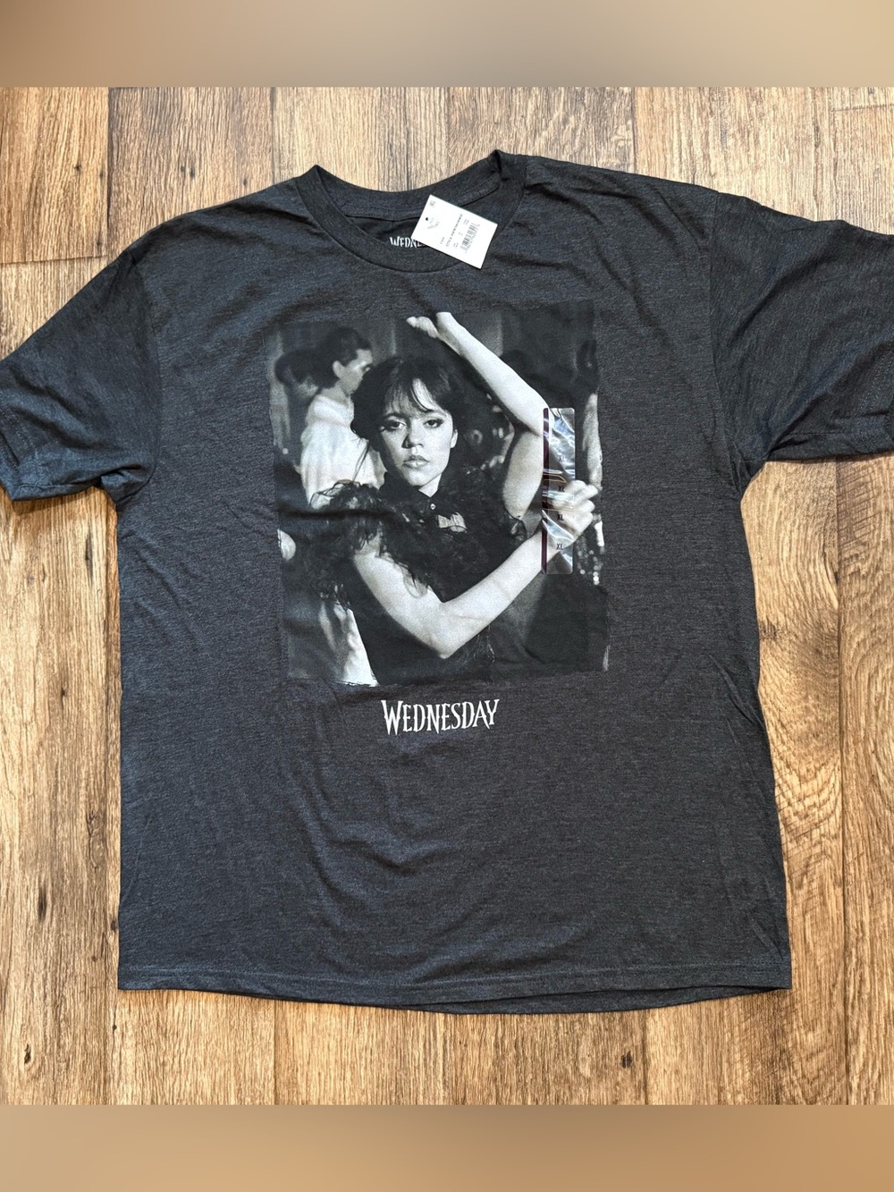 Wednesday Addams Jenna Ortega Dance Scene Men’s XL Graphic Tee Gothic NWT